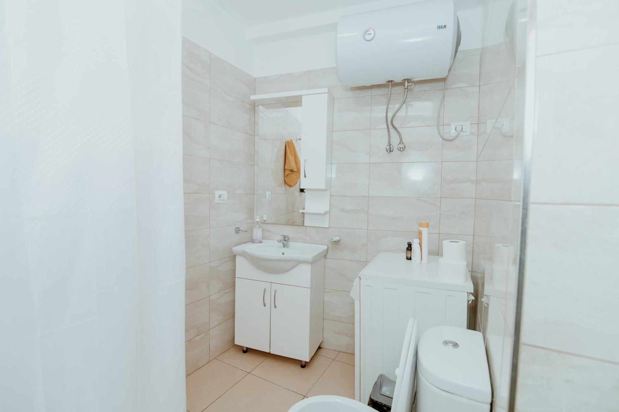 Pretty Smart Appartment Tirana Buitenkant foto