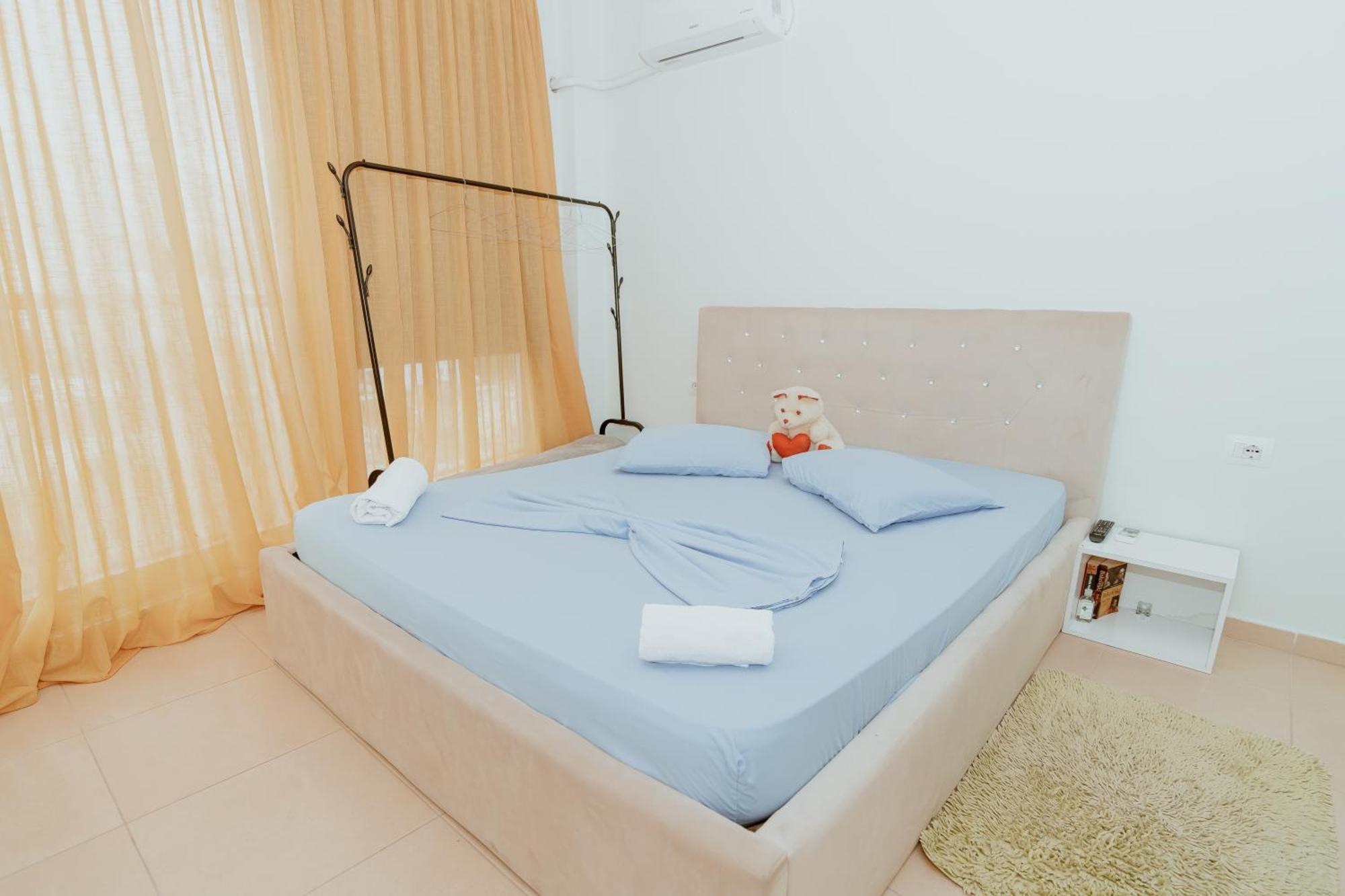Pretty Smart Appartment Tirana Buitenkant foto